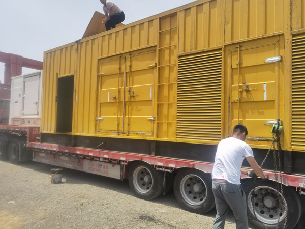 兴宁除了负载情况和发动机维护，还有哪些因素会影响 200kw 柴油发电机的油耗？