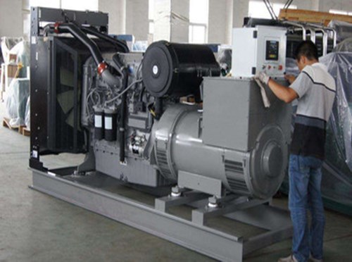 兴宁柴油发电机组和储能设备配合使用的案例