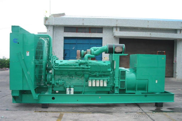 兴宁工厂发电机应急发电时如何更准确地检查发电机状态？